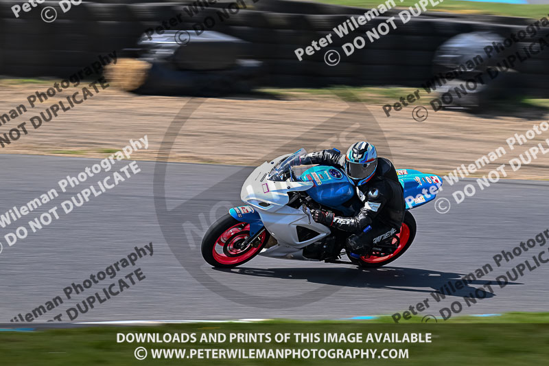 enduro digital images;event digital images;eventdigitalimages;lydden hill;lydden no limits trackday;lydden photographs;lydden trackday photographs;no limits trackdays;peter wileman photography;racing digital images;trackday digital images;trackday photos